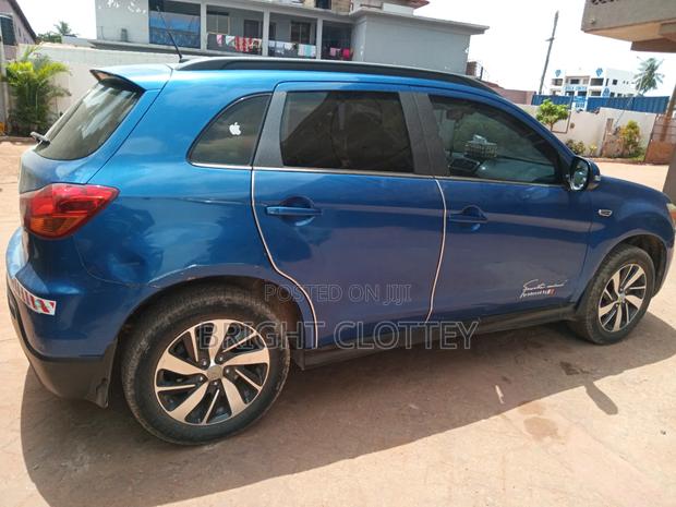 Mitsubishi Outlander 2.0 PHEV AWD 2014 Blue · Photo 8