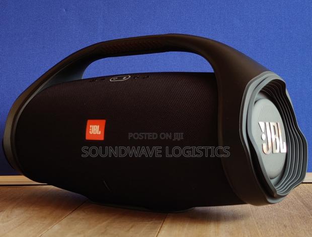 JBL Boombox2 · Photo 2