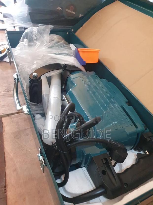 Electric Demolition Breaker 2500w · Photo 3