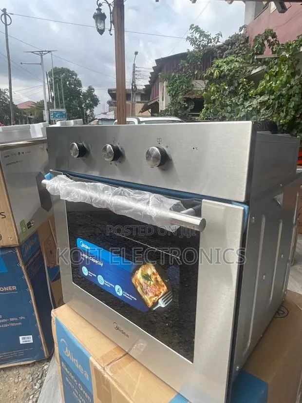 Midea 90cm Built-in Oven for Modern Kitchens · Photo 1
