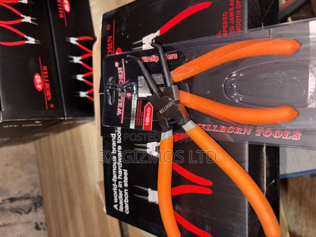 Circlip Locker Pliers. · Photo 2