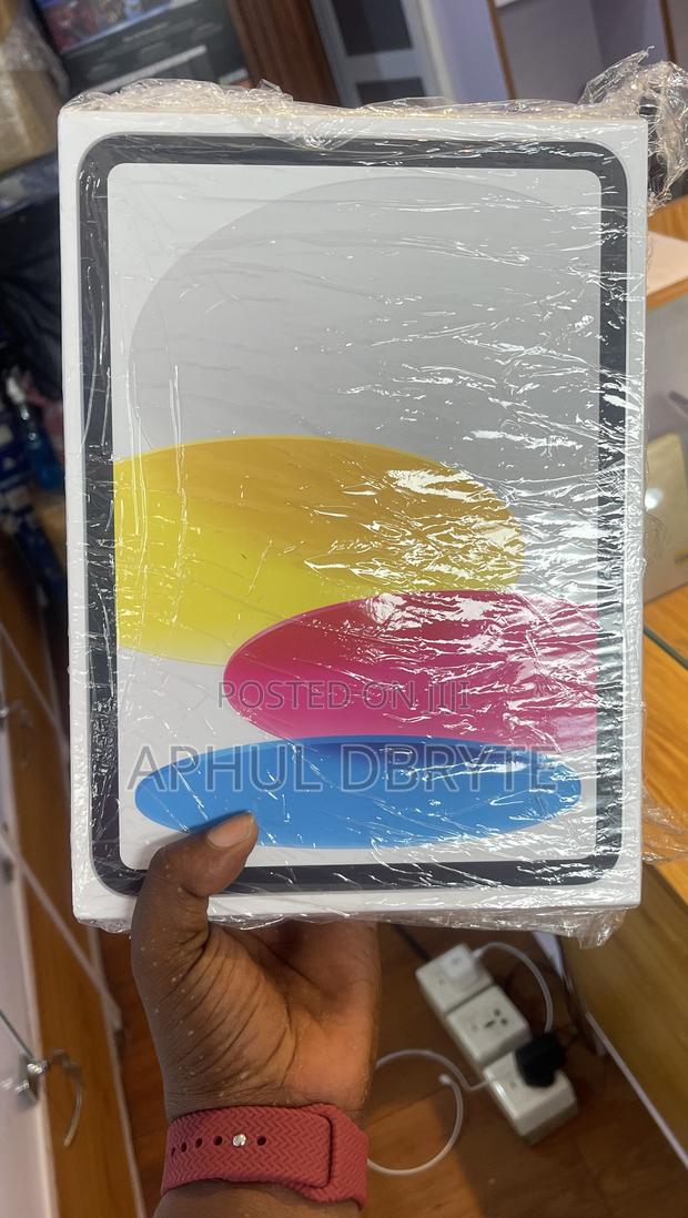 New Apple iPad (2025) 128 GB · Photo 1