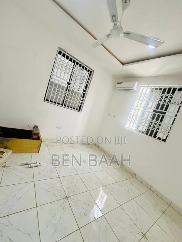3bdrm Duplex in Ben Properties, Ofankor for sale · Photo 2