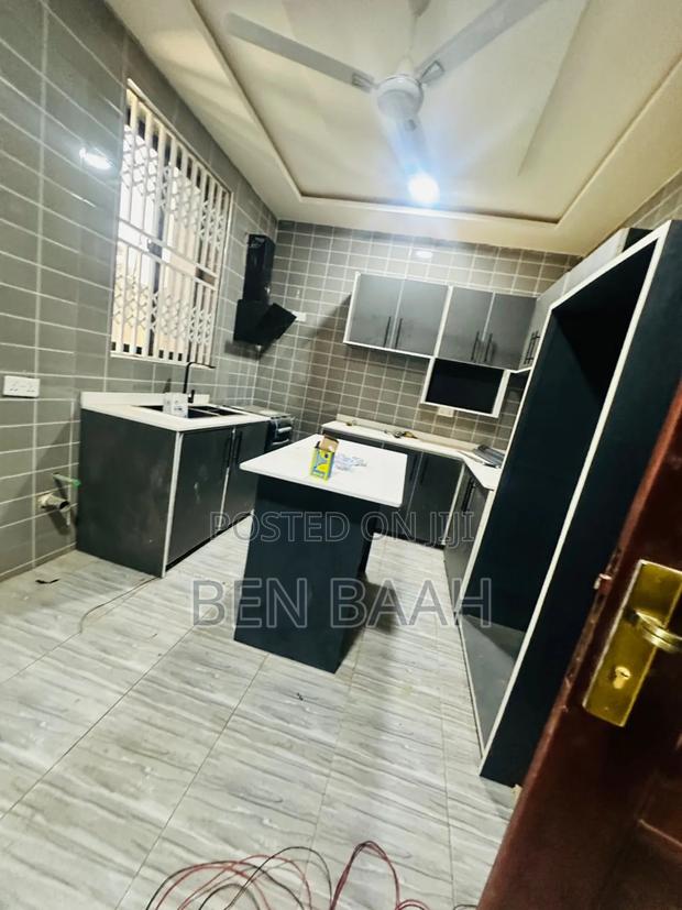 3bdrm Duplex in Ben Properties, Ofankor for sale · Photo 5