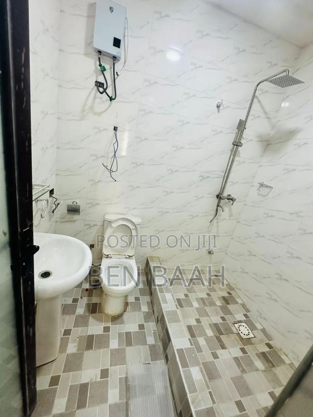3bdrm Duplex in Ben Properties, Ofankor for sale · Photo 7