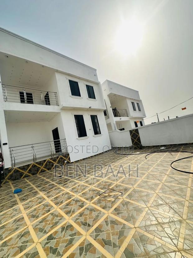 3bdrm Duplex in Ben Properties, Ofankor for sale · Photo 1