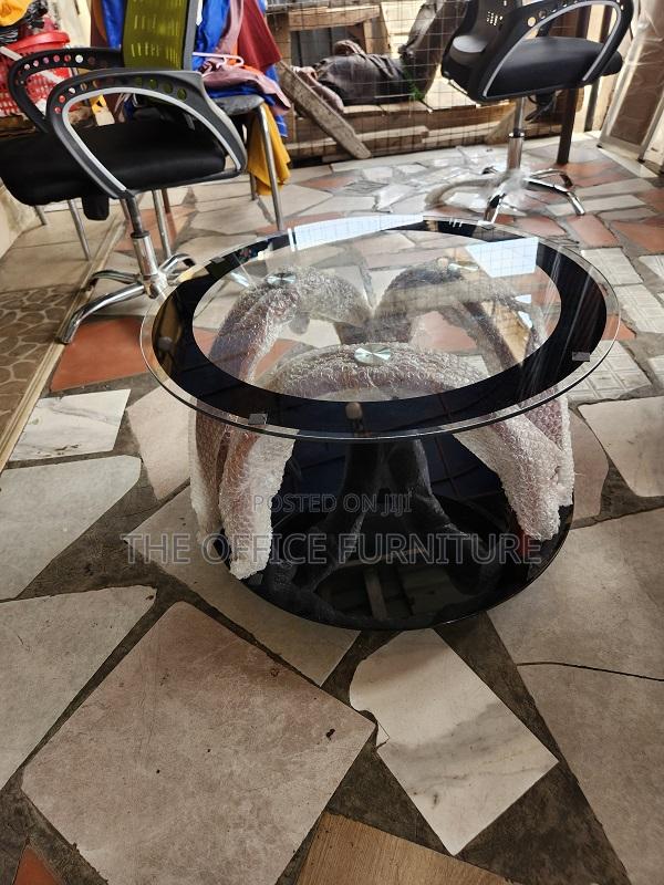 50cm Round Center Table · Photo 1