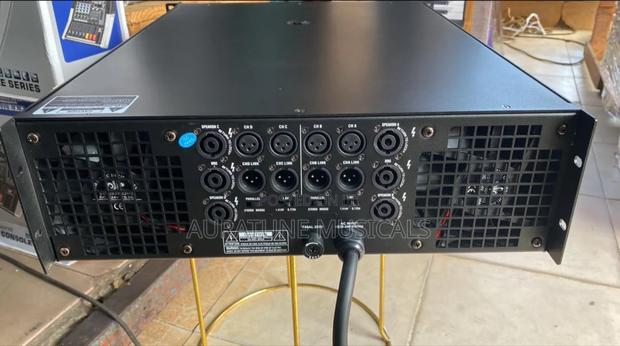 Crest Audio Ca30 Professional Power Amplifier · Photo 2