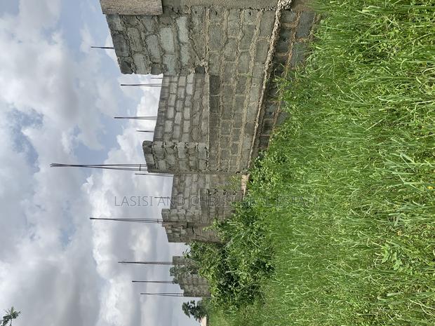 Uncompleted House For Sale At Hebron · Photo 4
