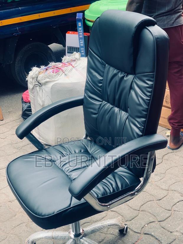 Executive Office Chair/Pastors Chair · Photo 2