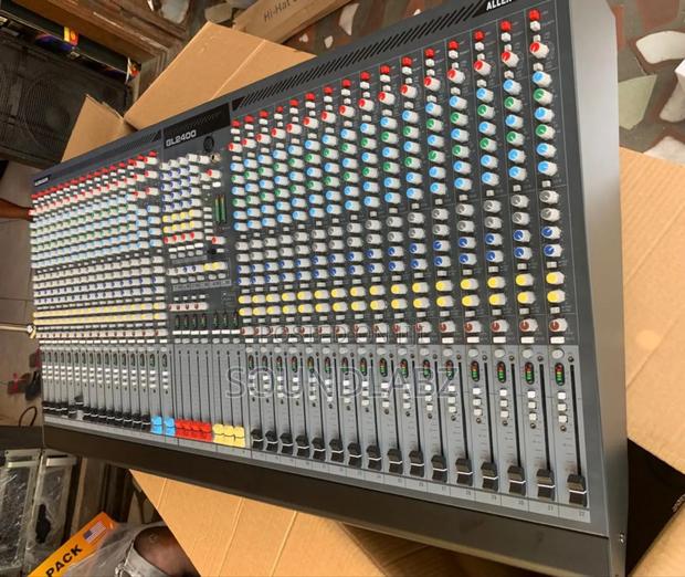 Allen And Heath Gl2400 32channel Professional Mixer · Photo 1