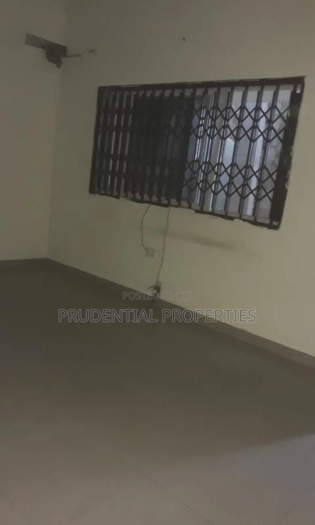 17bdrm Block of Flats in North Kaneshie for sale · Photo 3