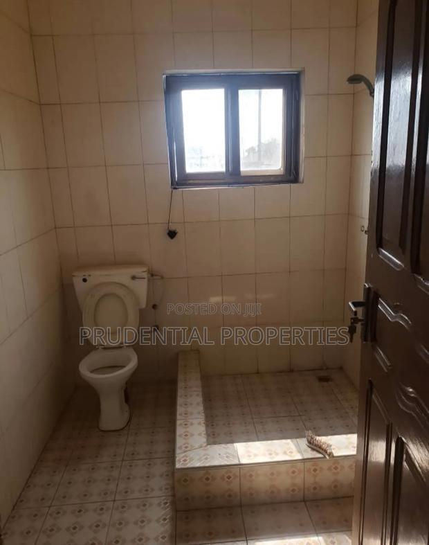 4bdrm House in Kokomlemle for sale · Photo 8