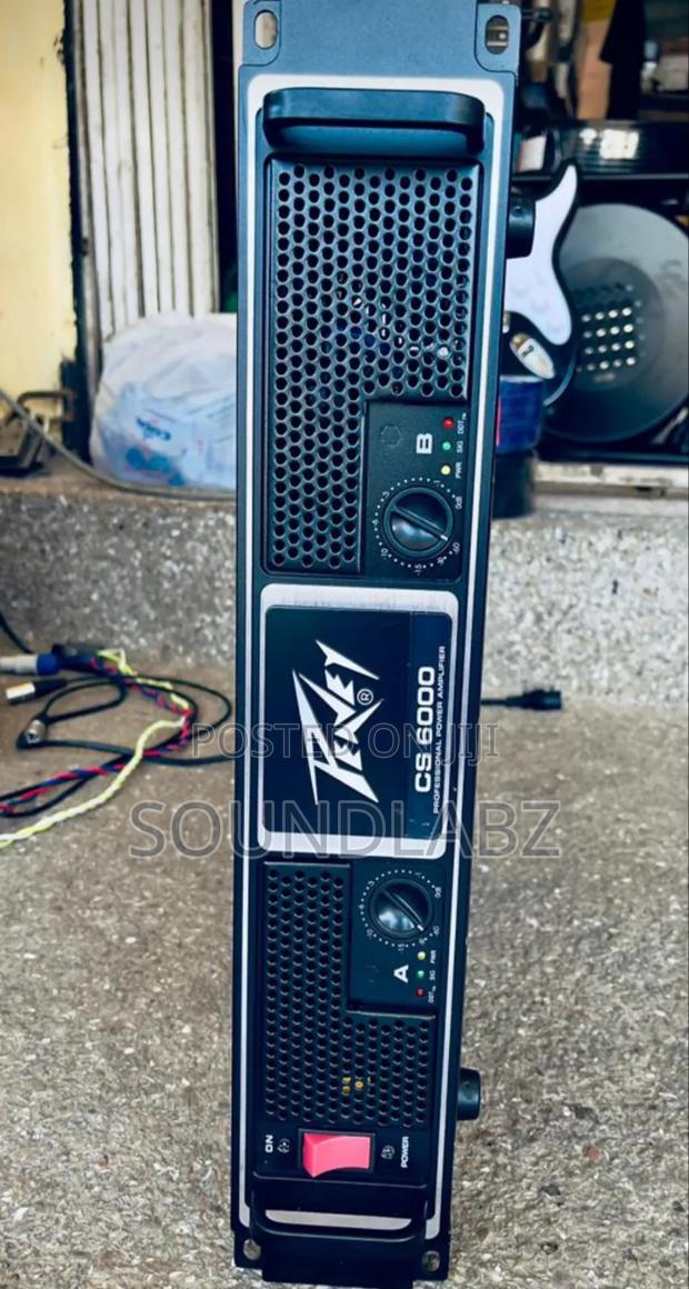 Peavey Cs 6000 Professional Power Amplifier · Photo 1