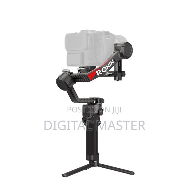 Dji Rs 4 Pro Gimbal Stabilizer · Photo 1