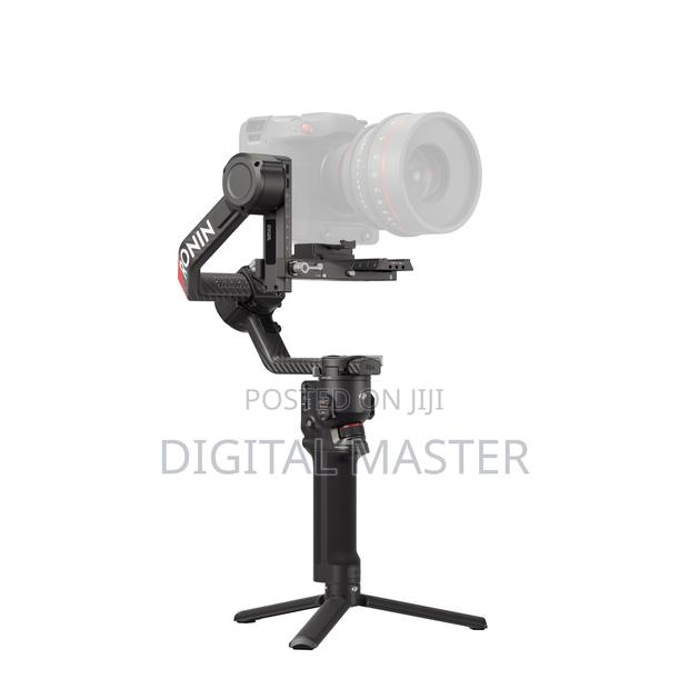 Dji Rs 4 Pro Gimbal Stabilizer · Photo 2