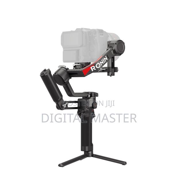 Dji Rs 4 Pro Gimbal Stabilizer Combo · Photo 1