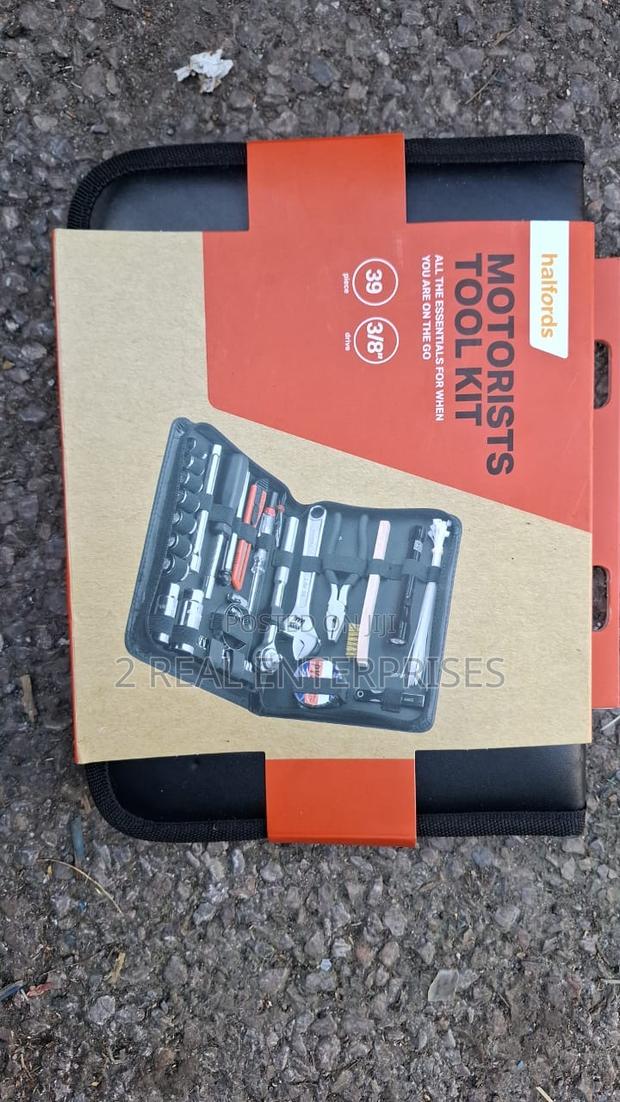 Halfords Motorist Tool Set · Photo 1