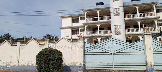 30 Rooms for Sale in Accra · Photo 2