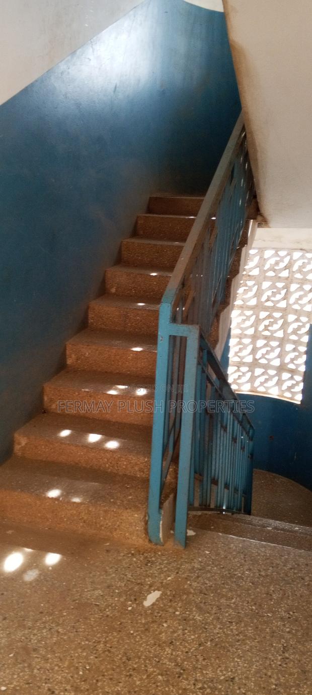 30 Rooms for Sale in Accra · Photo 7