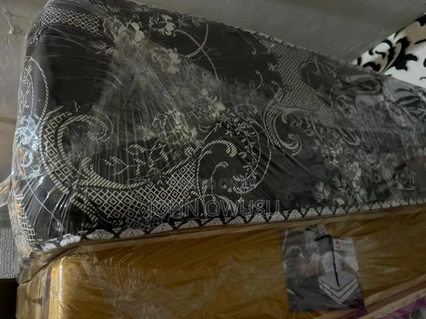 10inches Standard Double Mattress for Sale · Photo 1