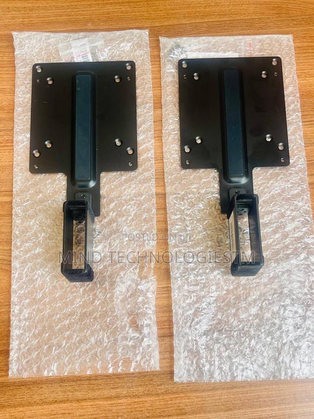 Hp B300 Pc Mounting Bracket · Photo 4