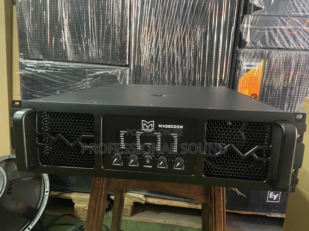 Martin Audio Amp 28000w · Photo 1