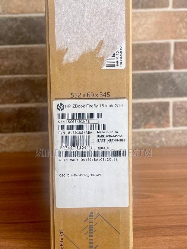 New Laptop HP ZBook Firefly 16 G10 16GB Intel Core i5 SSD 256GB · Photo 2