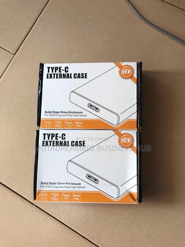 Type C External Cases /RGB SSD Enclosure · Photo 1