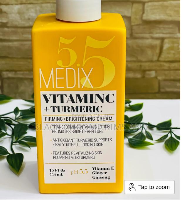Medix 5.5 Vitamin C Cream and Turmeric · Photo 1