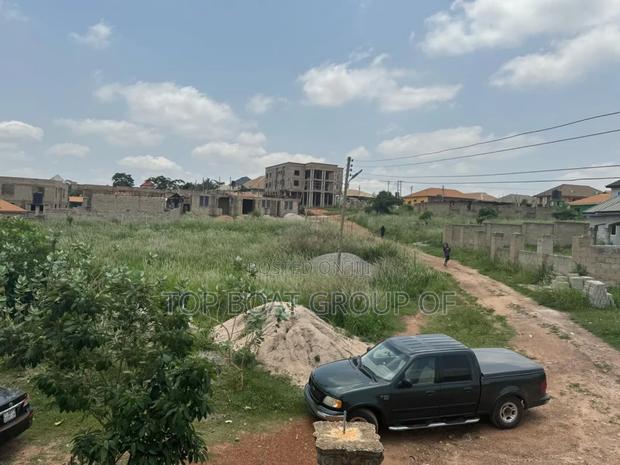 6bdrm House in Top Boat Estate, Kumasi Metropolitan for sale · Photo 4