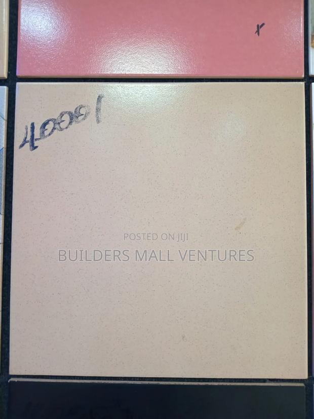 40x40cm Unpolished Tiles (12pcs/Box) · Photo 1