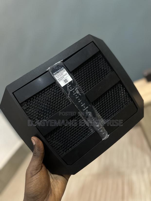 Netgear Nighthawk · Photo 1