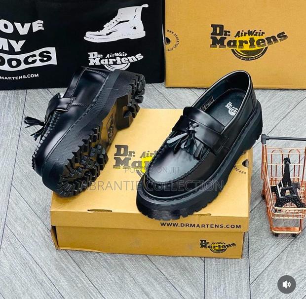 Dr Martens Marble Platform Loafers · Photo 2