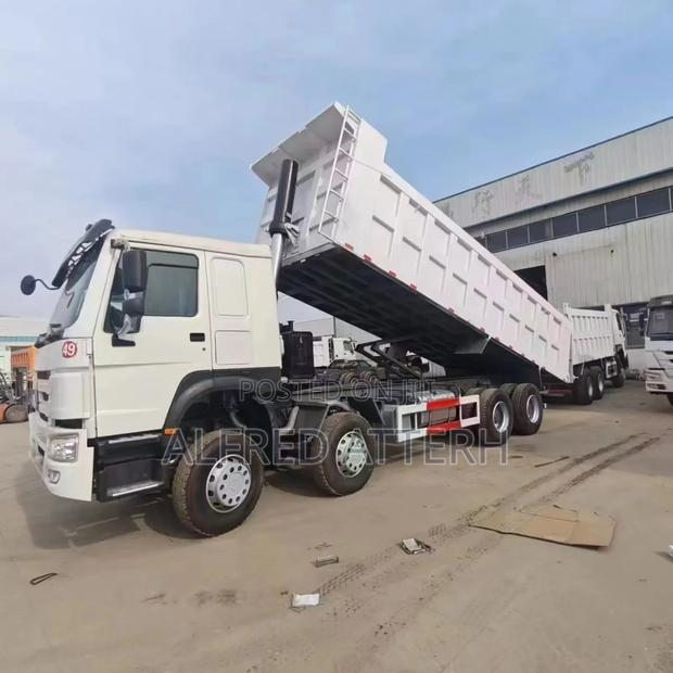 Howo Trucks Available · Photo 1