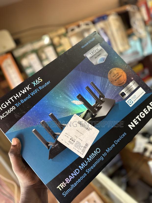 Netgear Nighthawk X6 · Photo 2