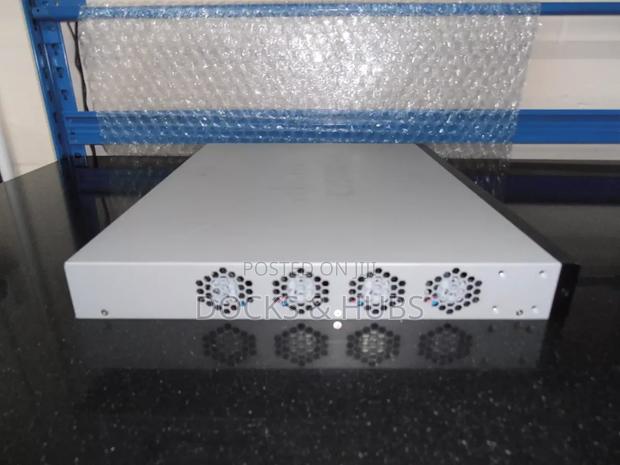 Cisco Sg300-28mp 28-Port Gigabit Poe Managed Switch · Photo 5