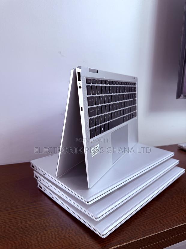 Laptop HP EliteBook 1040 G8 32GB Intel Core i7 SSD 512GB · Photo 4