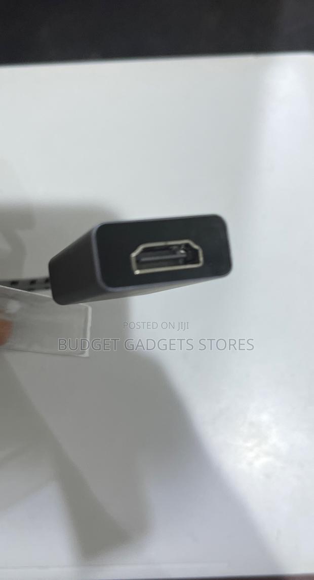 Usb-C to Hdmi Adapter · Photo 2