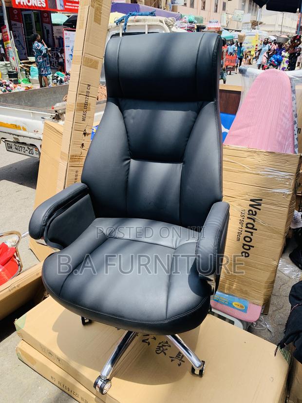 Office Chair- Executive High Back · Photo 2