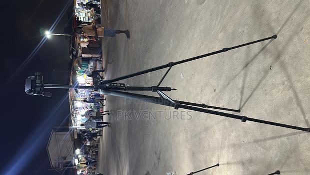 Wt-3560 Tripod Stand · Photo 2