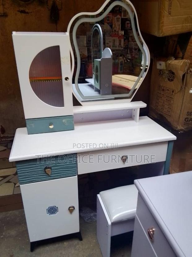 Stylish Vanity Dresser [Led] · Photo 1
