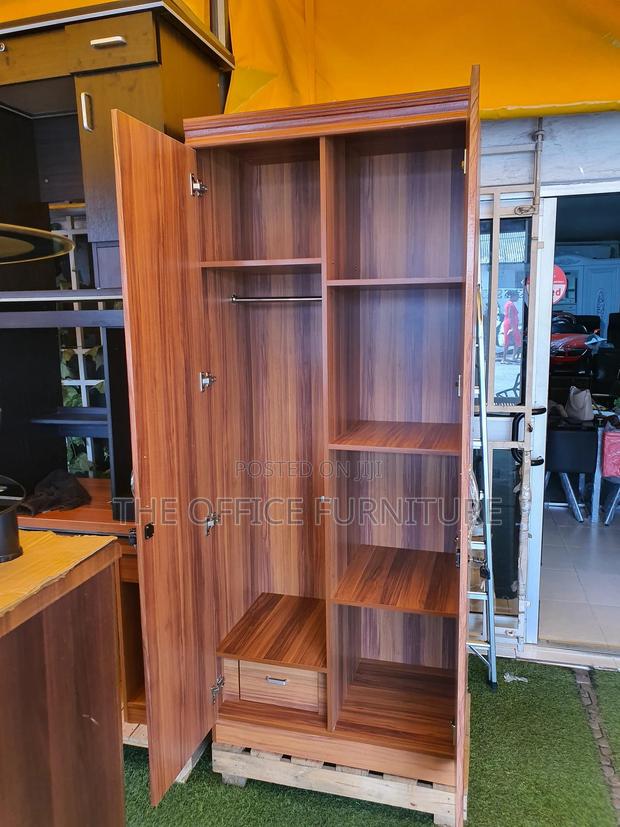 Brown Two(2) Doors Wardrobe · Photo 2