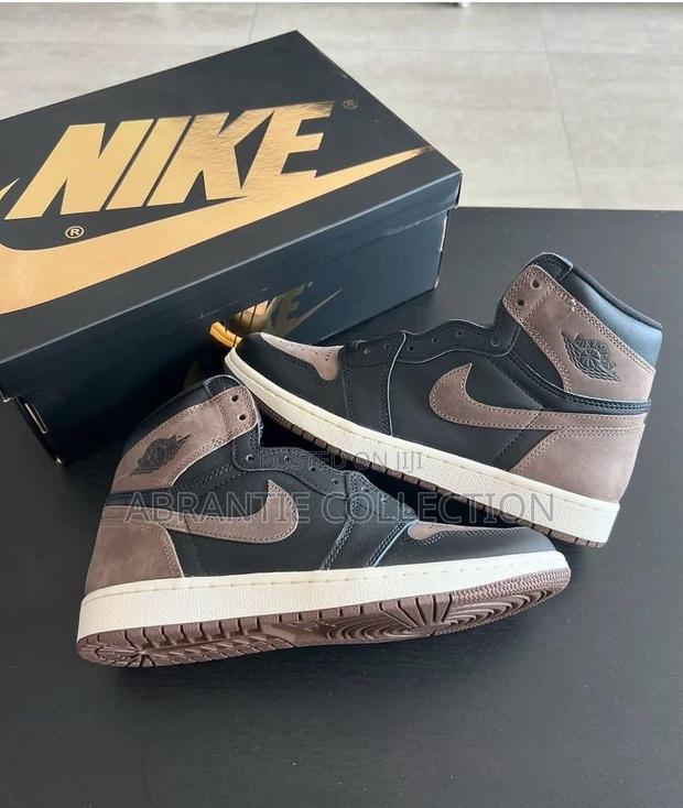 Air Jordan Retro 1 Palomino · Photo 1