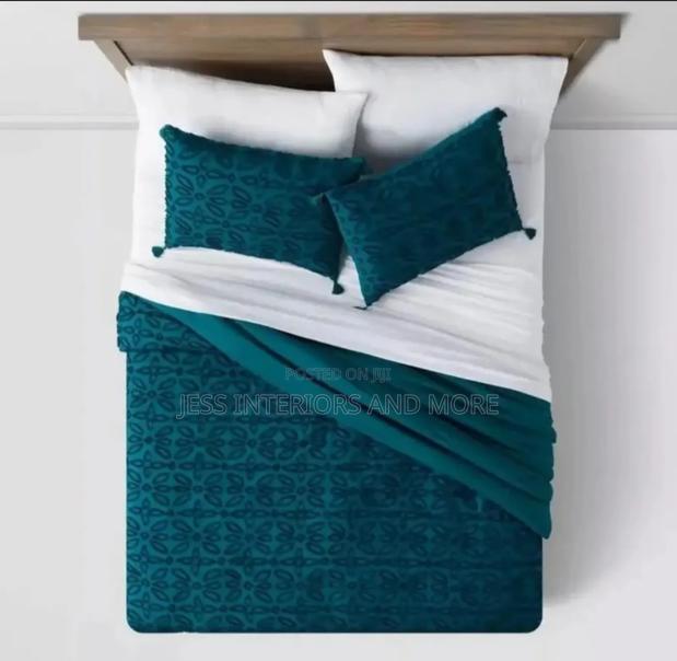 Threshold 7-Piece Comforter Sheet Set · Photo 2