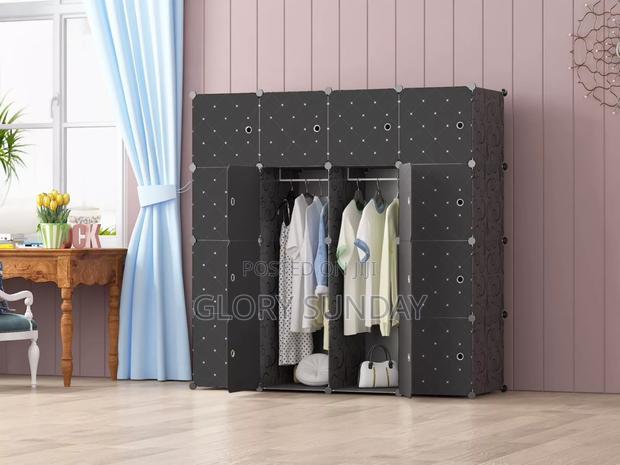 Multifunctional Plastic Cabinet Cubes. · Photo 2