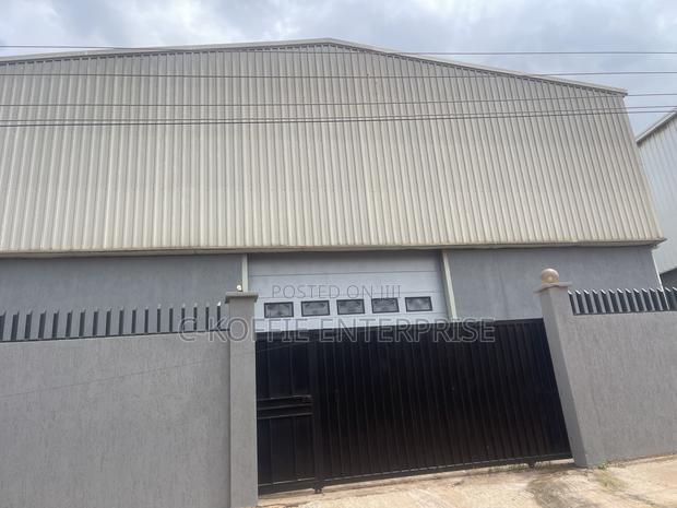 640 SQM Warehouse at North Kaneshie Industrial Area · Photo 1