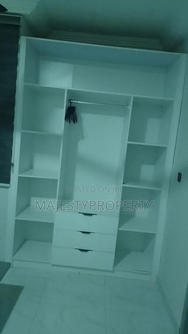Fully Furnished 2bedrooms Apartments Ashaley Botwe for Rent · Photo 8