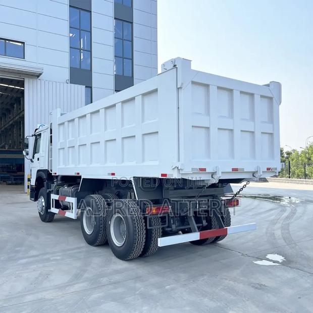 Howo Trucks Available · Photo 7