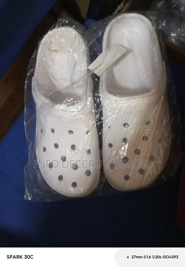 Scrub Shoes (Theatre Shoes) · Photo 2